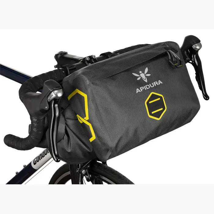 Apidura-Expedition-Accessory-Pocket-4.5L-On-t