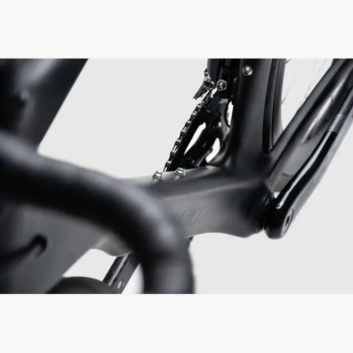 Booda Bike_Carbon_Aero_bike_Di2_shifter_Shima